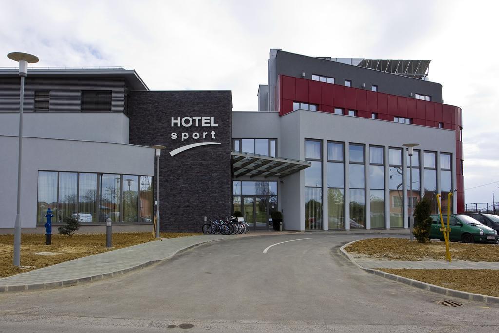 Hotel Sport Ivanić-Grad Exterior foto